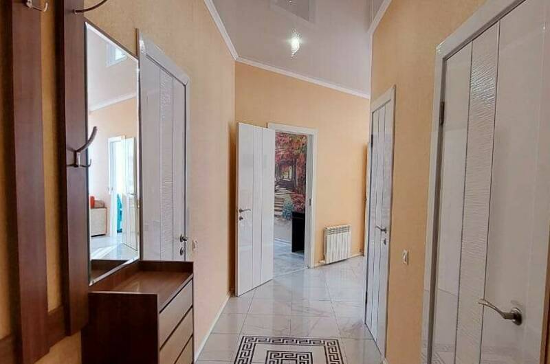 Изображение Изображение квартиры &quot;Трехкомнатная квартира у моря&quot; #4 #2