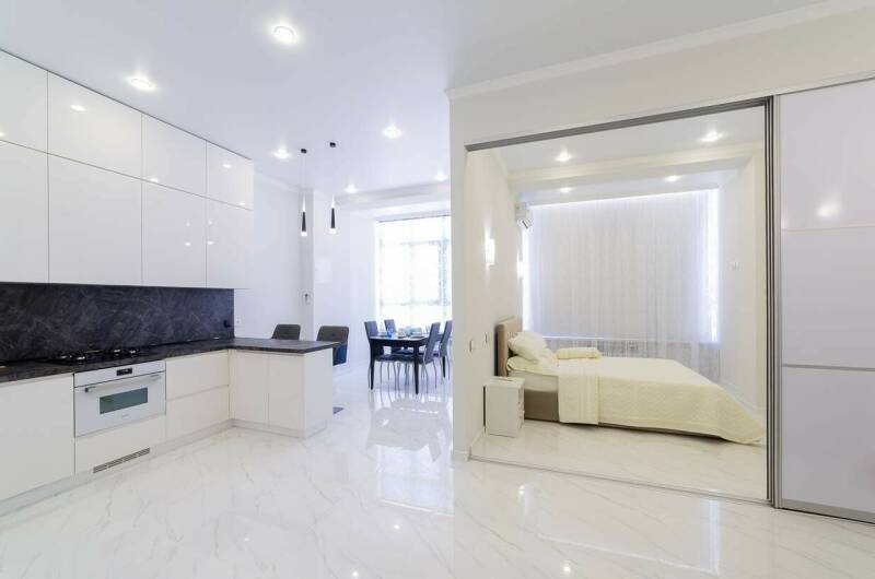 Изображение квартиры "Стильные и просторные апартаменты в Черноморском-2" #1