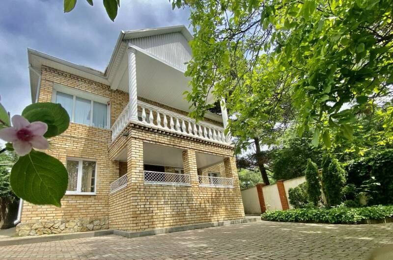 Изображение квартиры "Коттедж под ключ с питанием на 8 человек" #1