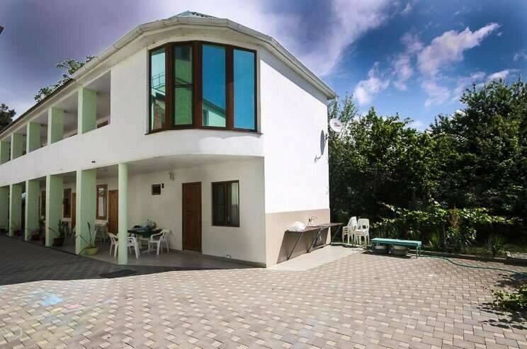 Изображение гостиницы "Гостевой дом на Самбурова 216 «А»" #1