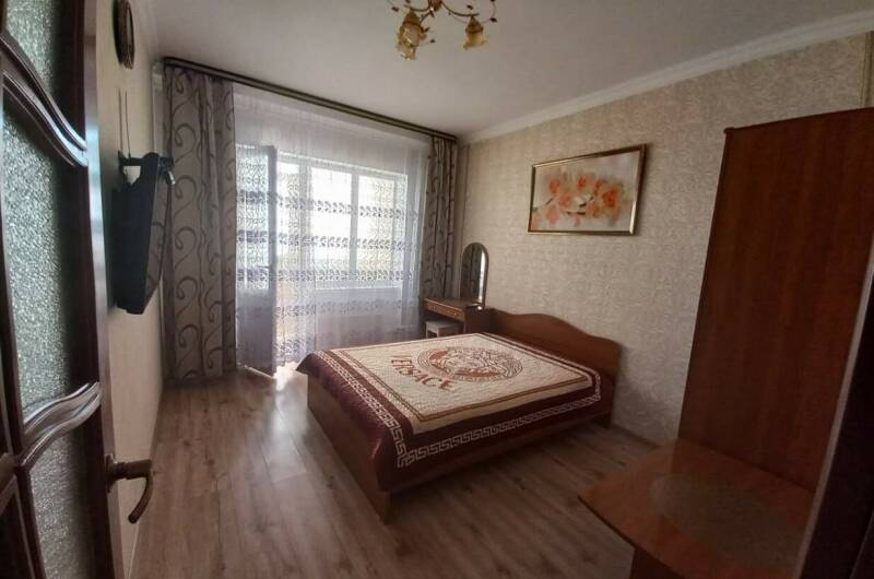 Изображение квартиры "Двухкомнатная квартира на Победы 124" #1