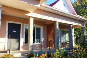 Изображение отеля / гостиницы "Частный дворик «Ластуля»"