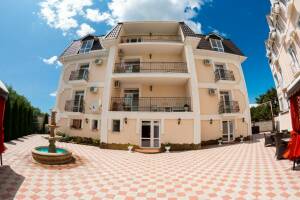 Изображение отеля / гостиницы "Коттедж семейного отдыха «Крымские друзья»"