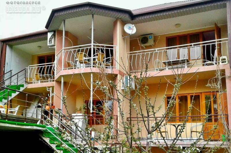 Изображение гостиницы "Гостевой дом «Ирина»" #1