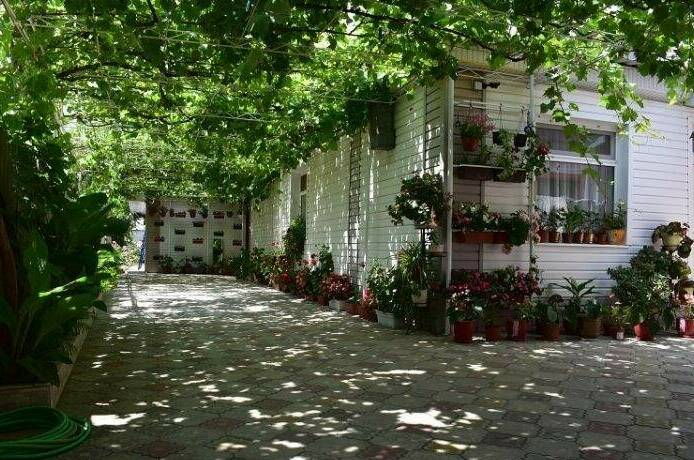 Изображение Изображение гостиницы &quot;Гостевой дом «Лара»&quot; #9 #7