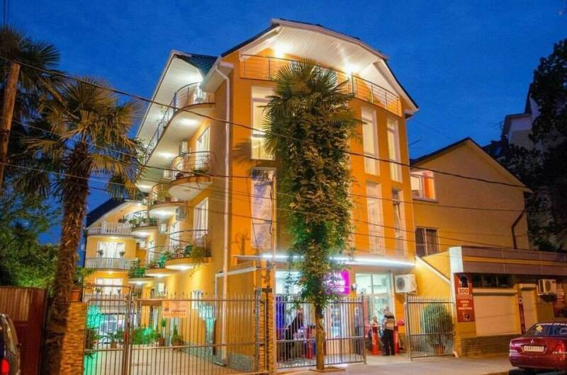 Изображение гостиницы "Гостевой дом «Радуга»" #1