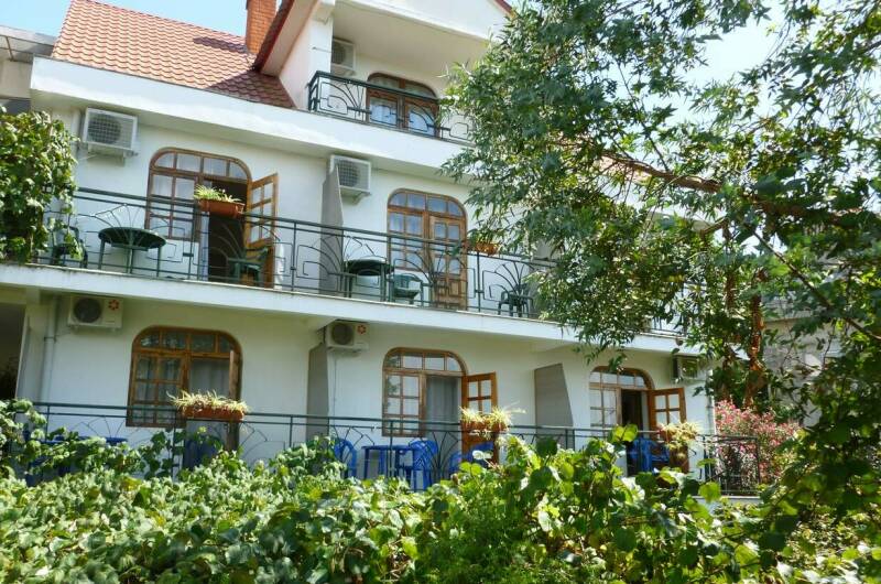 Изображение гостиницы "Гостевой дом «Эвкалипт»" #1