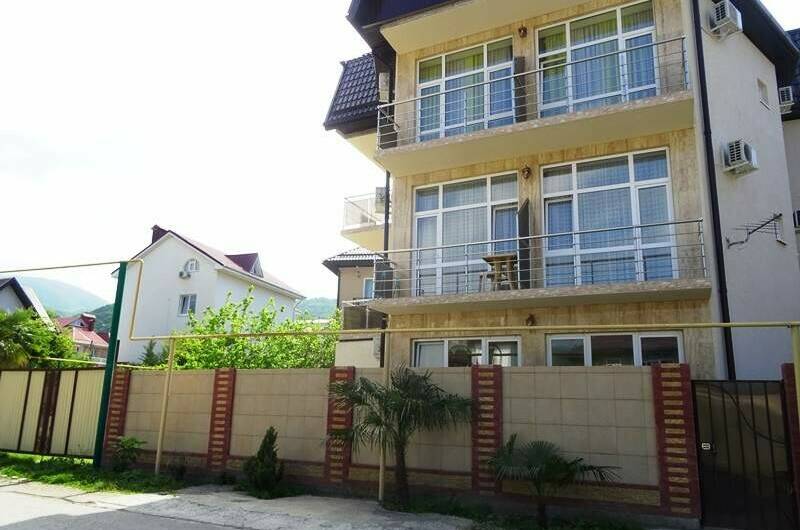 Изображение гостиницы "Гостевой дом «Майский»" #1