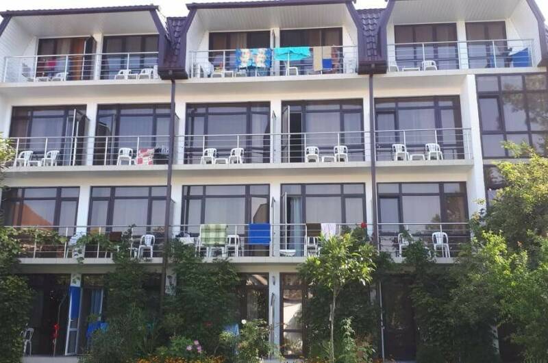 Изображение гостиницы "Гостевой дом «Атлас»" #1