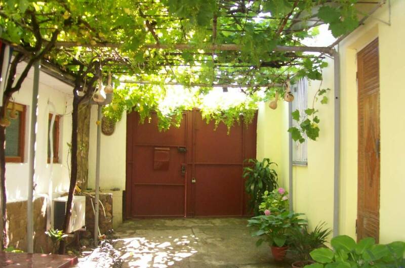 Изображение гостиницы "Гостевой дом «Лоза»" #1