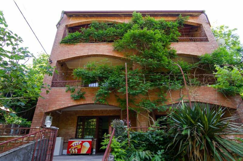 Изображение гостиницы "Гостевой дом «Лесная Прохлада»" #1