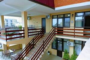 Изображение отеля / гостиницы "Гостевой дом «Летний»"