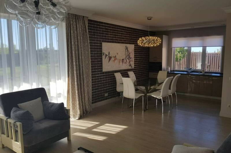 Изображение квартиры "Коттедж на 1 береговой линии" #1