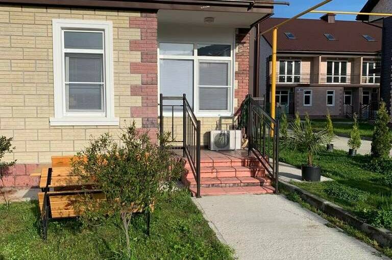 Изображение Изображение гостиницы &quot;Таунхаус на Пальмовой&quot; #11 #9