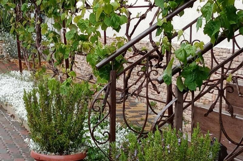 Изображение Изображение квартиры &quot;Двухкомнатный дом под ключ с кухней&quot; #3 #1