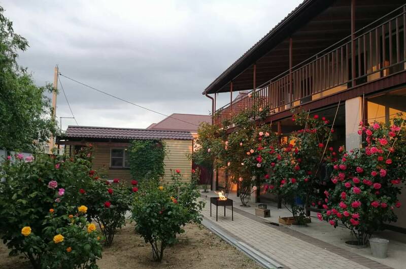 Изображение Изображение гостиницы &quot;Частное домовладение на Высотной&quot; #6 #4