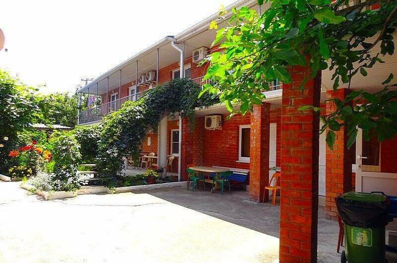 Изображение гостиницы "Гостевой дом «Гостеприимный двор»" #1