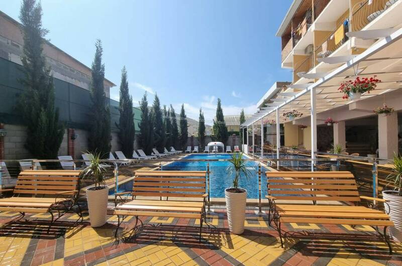 Изображение Изображение гостиницы &quot;Семейный отель «Канария»&quot; #3 #1