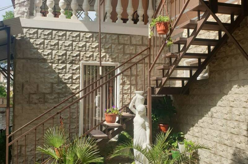 Изображение Изображение гостиницы &quot;Гостевой дом «На Революционной 79/1»&quot; #8 #6