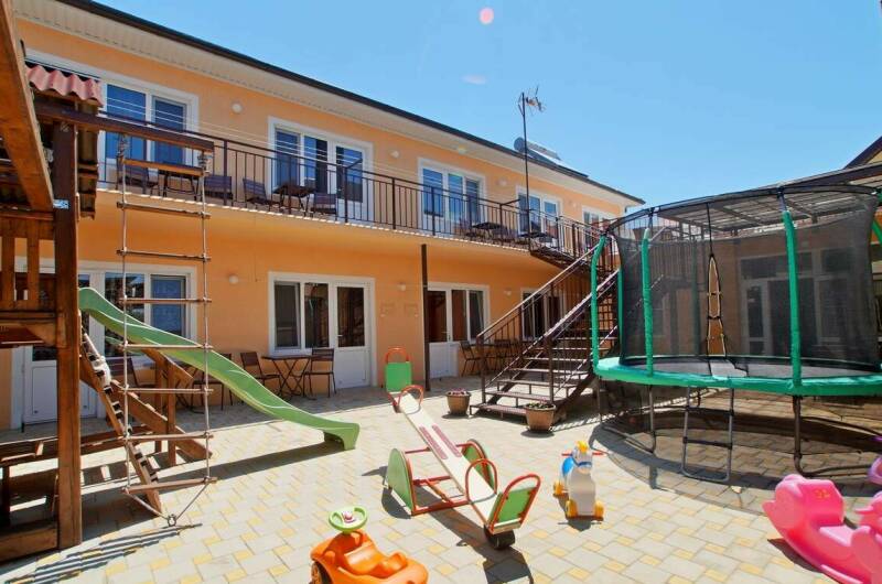 Изображение гостиницы "Гостевой дом «Янтарный»" #1