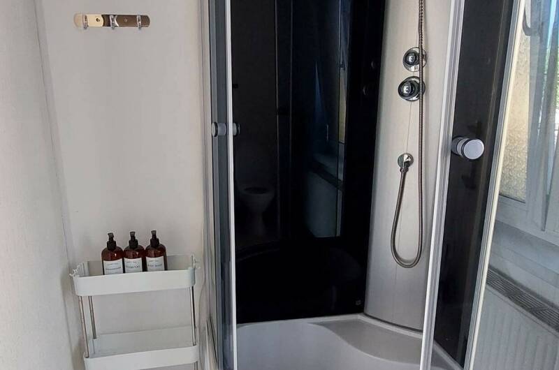 Изображение Изображение квартиры &quot;Апартаменты двухкомнатные на берегу моря&quot; #10 #8