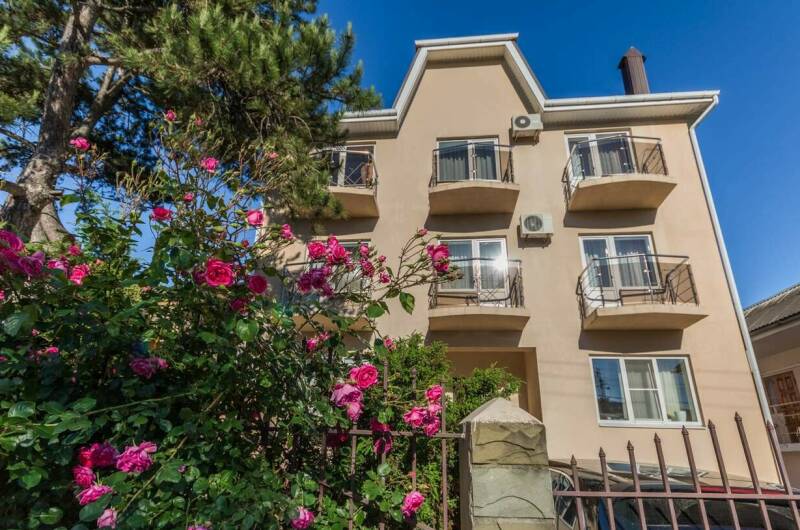 Изображение гостиницы "Гостевой дом «Солнечный берег»" #1