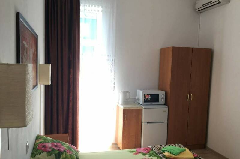 Изображение Изображение гостиницы &quot;Частный дом на Революционной 136/1 (У Олеси)&quot; #6 #4