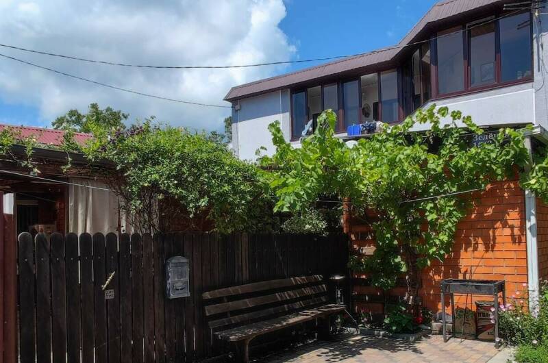 Изображение гостиницы "Уютный дом на Зеленой" #1