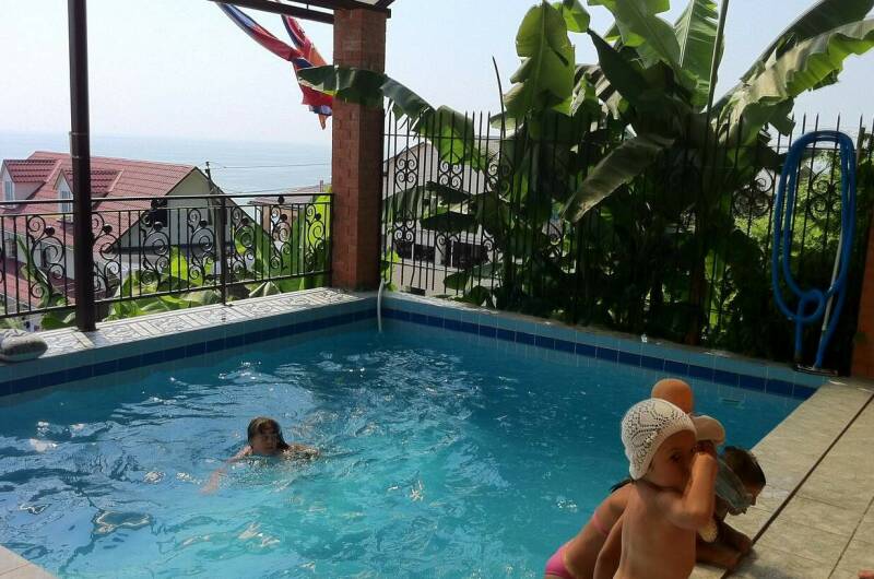 Изображение гостиницы "Гостевой комплекс «Высокий замок»" #1