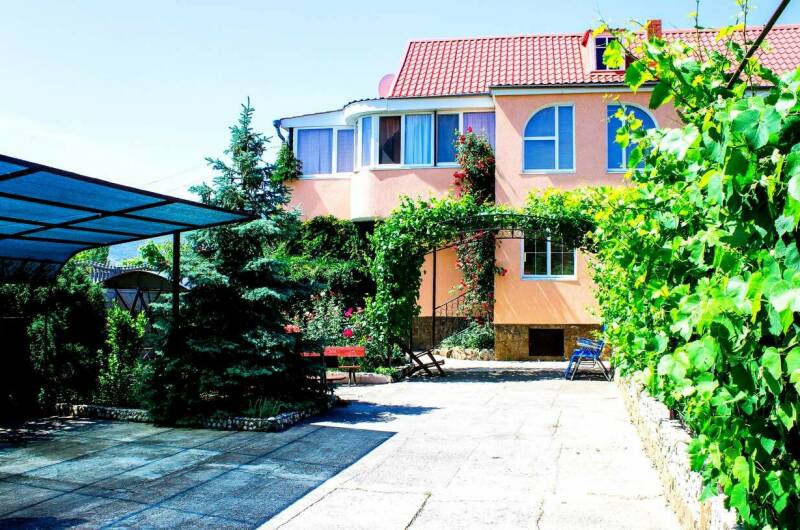 Изображение гостиницы "Гостевой дом «Лето в Коктебеле»" #1