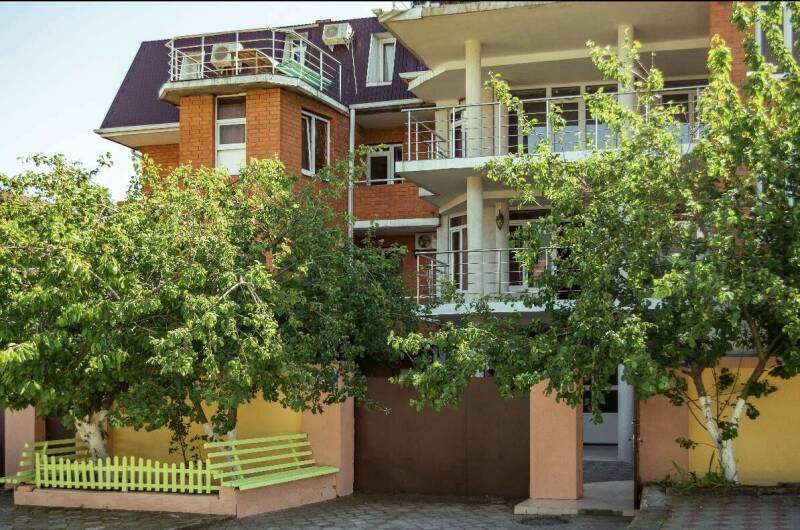 Изображение гостиницы "Гостевой дом «Пиросмани»" #1