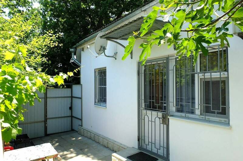 Изображение квартиры "Комната с отдельным входом и двориком" #1