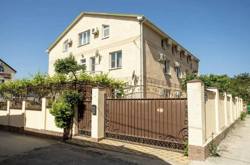 Изображение гостиницы "Гостевой дом «У Георгия и Ирины»" #1