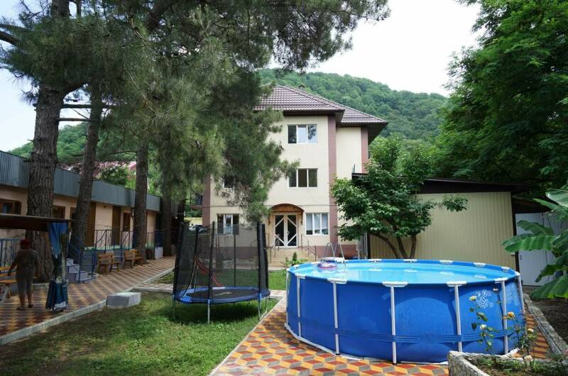 Изображение гостиницы "Гостевой дом «Сосновый двор»" #1