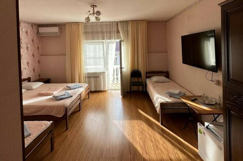 Изображение Изображение гостиницы &quot;Частный дом на Фигурной 47&quot; #9 #7