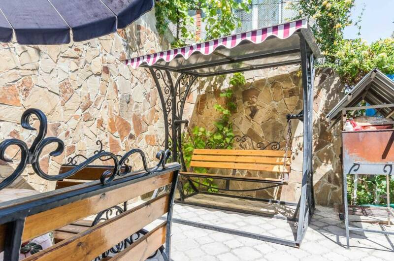 Изображение Изображение гостиницы &quot;Частный дом с комнатами для гостей на Ангарском 5&quot; #5 #3