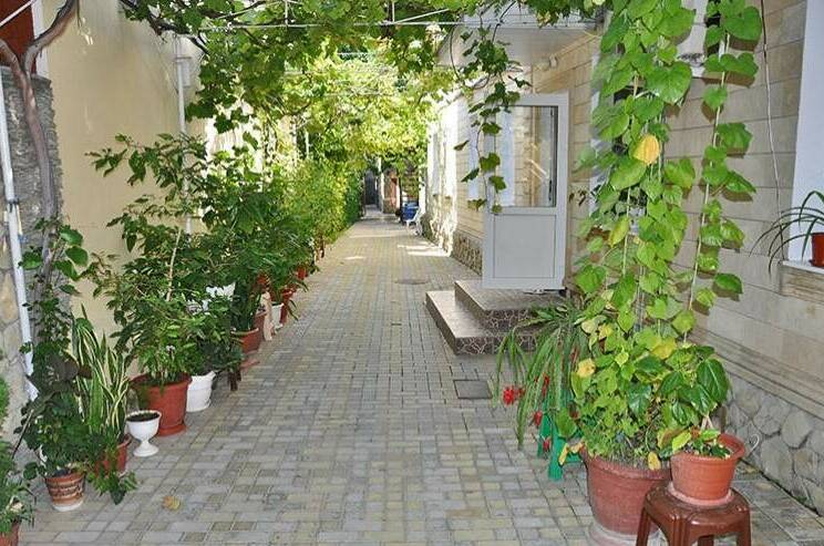 Изображение гостиницы "Гостевой дом «На Ленинградской 19»" #1