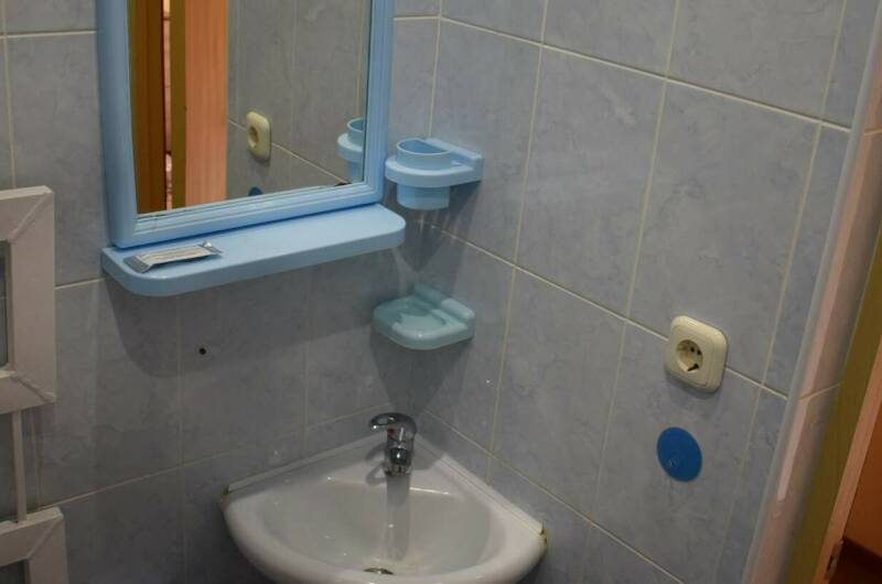 Изображение Изображение квартиры &quot;Уютный домик под ключ с кухней и двориком&quot; #5 #3