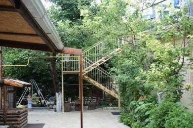 Изображение Изображение квартиры &quot;Уютный домик под ключ с кухней и двориком&quot; #11 #9