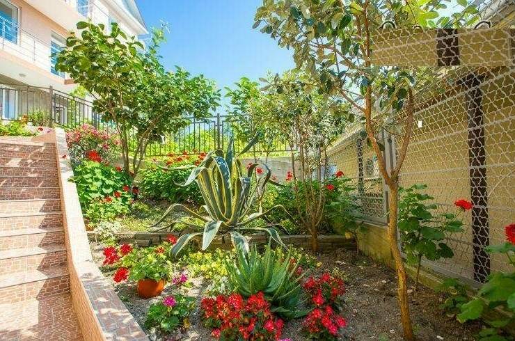 Изображение гостиницы "Гостевой дом «Бриз Лоо»" #1