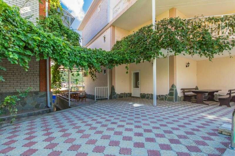 Изображение Изображение гостиницы &quot;Частный дом на Красных Партизан 37 «Б»&quot; #4 #2