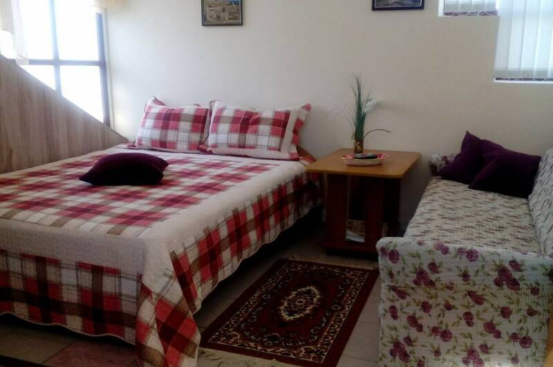 Изображение квартиры "Гостевой домик (без соседей и хозяев)" #1