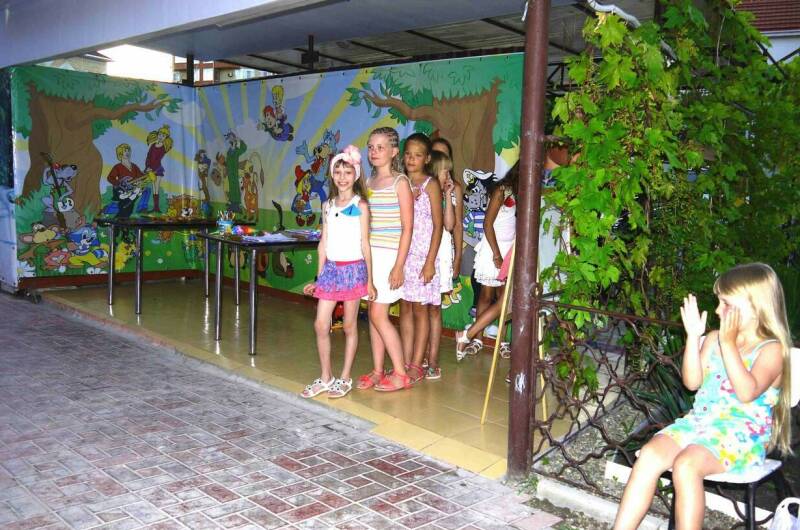 Изображение Изображение гостиницы &quot;Пансионат мать и дитя «Поющие в терновнике»&quot; #3 #1