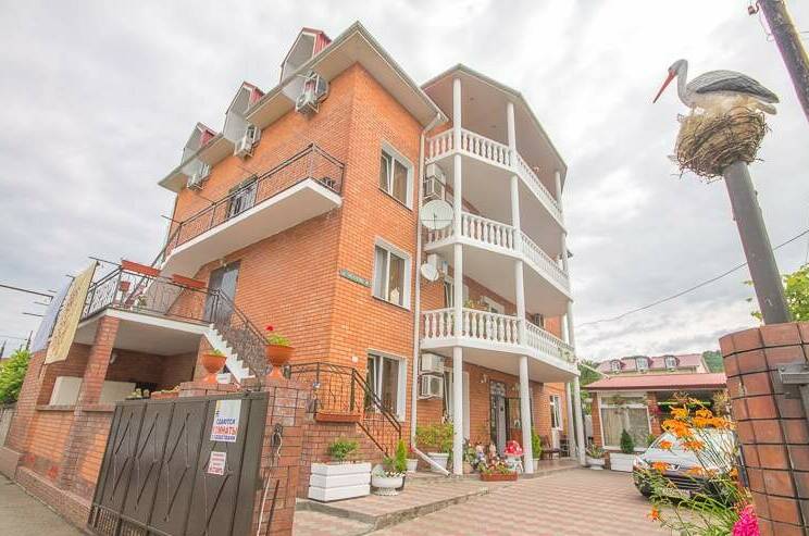 Изображение гостиницы "Гостевой дом «Курортный дворик»" #1