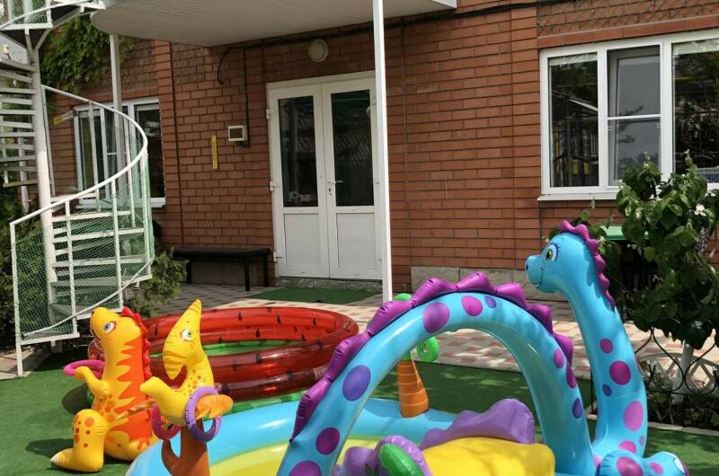 Изображение гостиницы "Семейный гостевой дом «100%»" #1