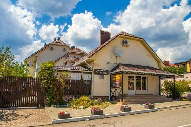 Изображение гостиницы "Гостевой дом «Альпина»" #1