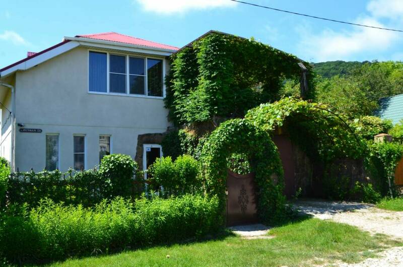 Изображение гостиницы "Частный дом «Лоза»" #1