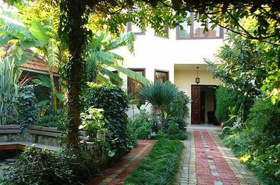 Изображение Изображение гостиницы &quot;Мини-отель «Банановый рай»&quot; #5 #3