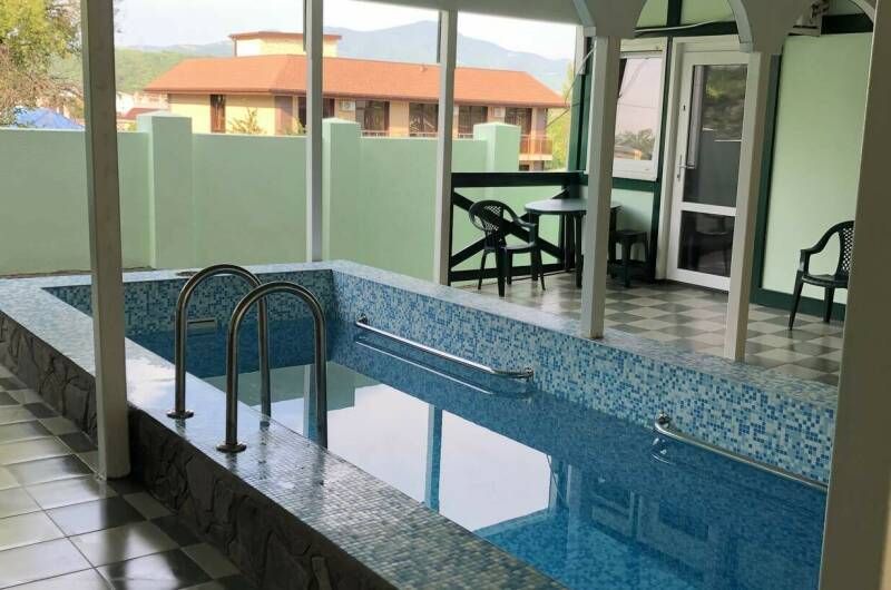 Изображение Изображение гостиницы &quot;Зеленый дом с бассейном&quot; #6 #4