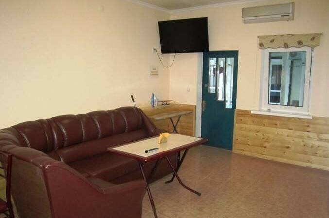 Изображение Изображение гостиницы &quot;Зеленый дом с бассейном&quot; #8 #6